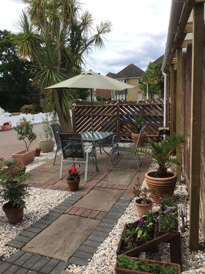Coast 77 B&B Poole Dış mekan fotoğraf