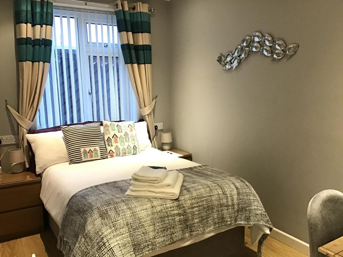 Coast 77 B&B Poole Dış mekan fotoğraf