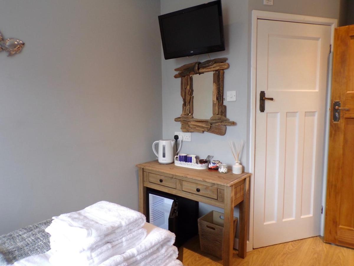 Coast 77 B&B Poole Dış mekan fotoğraf