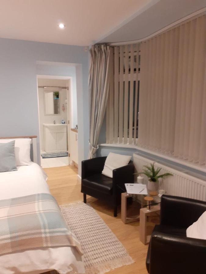 Coast 77 B&B Poole Dış mekan fotoğraf